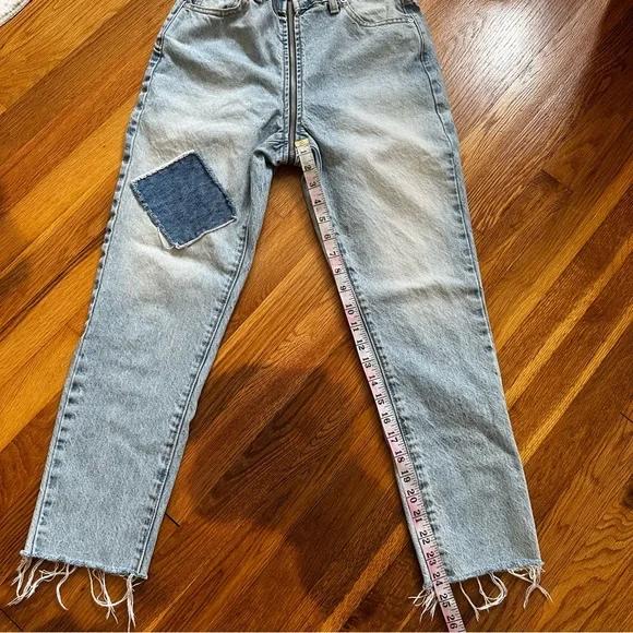 REVICE Denim Blue Ankle Cropped Jeans with Distressed Hem Size 26 Made in USA - Picture 2 of 16